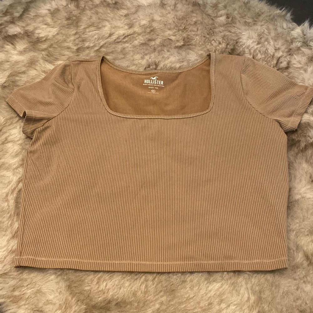Hollister Baby Tee